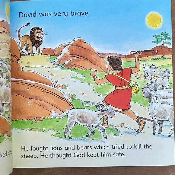 Usborne Bible Tales: David & Goliath Storybook - softcover - Picture 6 of 16